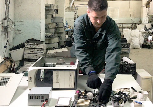 ekonomicheskie aspekty utilizatsii radiotehnicheskogo oborudovaniya